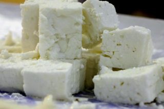 SOS από τους τυροκόμους της Λέσβου
